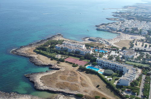 Photo 25 - Comfy Apartment with Balcony near Puglia Beach