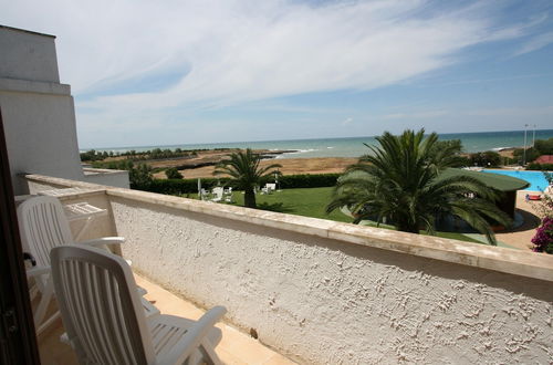 Photo 14 - Comfy Apartment with Balcony near Puglia Beach