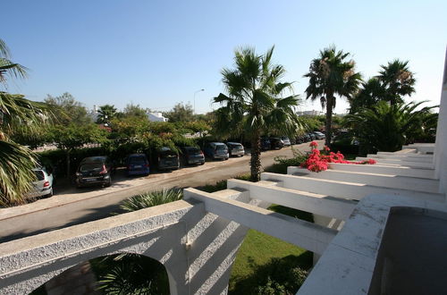 Photo 17 - Comfy Apartment with Balcony near Puglia Beach