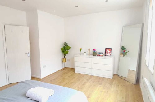 Photo 6 - 3 Bed Flat Liverpool st Spitalfields