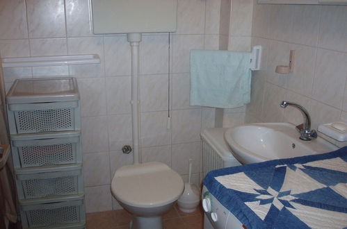 Photo 19 - Lile - Comfortable 3 Bedroom Apartment - A1