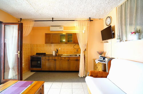 Photo 12 - Lile - Comfortable 3 Bedroom Apartment - A1