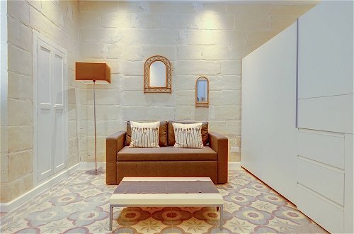 Photo 33 - Central 2BR Apartment in Valletta