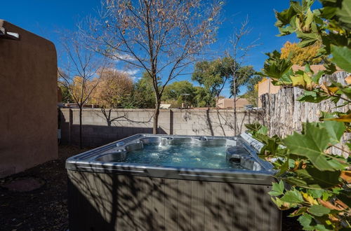 Photo 10 - Casa Contenta - Charming East Side Family Home With Hot Tub, Walk to Canyon Rd