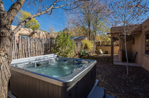 Photo 21 - Casa Contenta - Charming East Side Family Home With Hot Tub, Walk to Canyon Rd