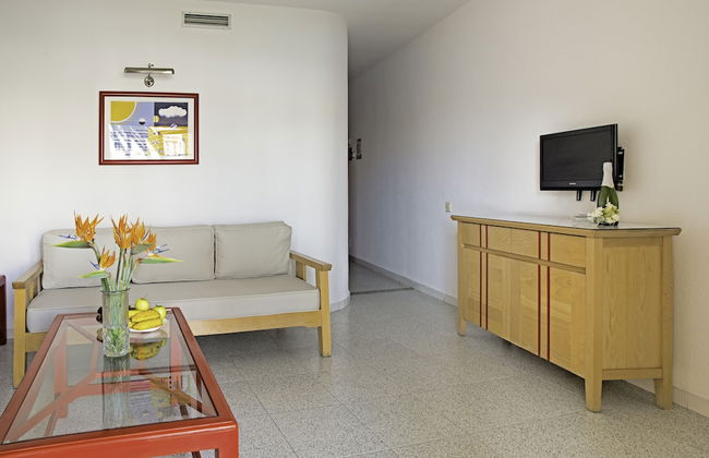 Apartamentos LIVVO Koala Garden - Photo 13