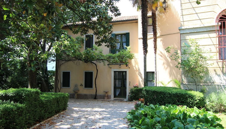 Photo 1 - Cosy Holiday Home in Romano With Garden