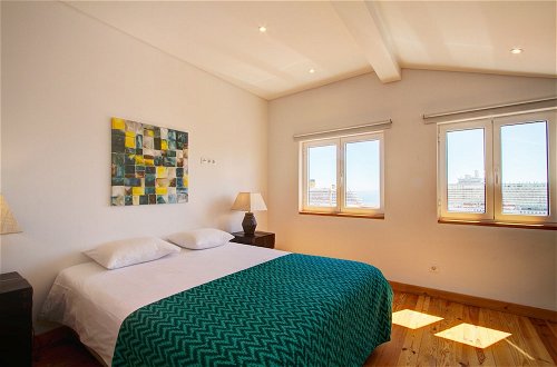 Photo 4 - A new Studio Apartment With Amazing Views of the River Tagus