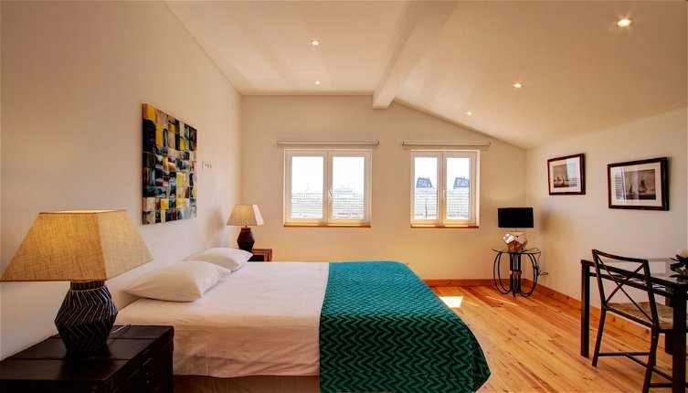Photo 1 - A new Studio Apartment With Amazing Views of the River Tagus