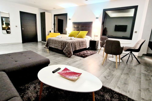 Photo 5 - Plasencia Plaza Mayor Luxury