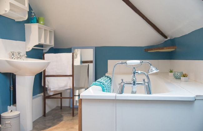 The Coach House, Reydon - Photo 19