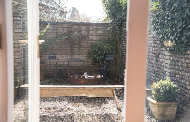 The Coach House, Reydon - Photo 34