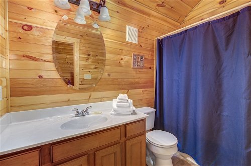 Photo 24 - Family Ties Lodge by Jackson Mountain Rentals