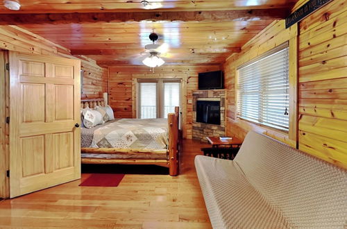 Photo 8 - Family Ties Lodge by Jackson Mountain Rentals