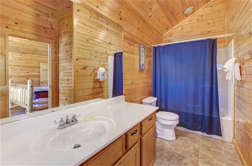 Photo 22 - Family Ties Lodge by Jackson Mountain Rentals