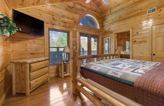 Photo 2 - Family Ties Lodge by Jackson Mountain Rentals