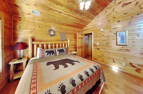 Photo 4 - Family Ties Lodge by Jackson Mountain Rentals