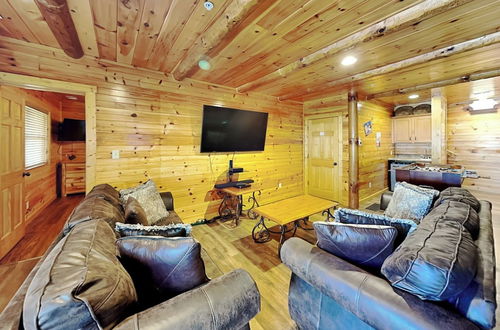 Photo 19 - Family Ties Lodge by Jackson Mountain Rentals