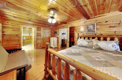 Photo 11 - Family Ties Lodge by Jackson Mountain Rentals