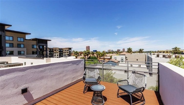 Photo 1 - City Luxury Oasis! 3 Level Condo With 360 Roof
