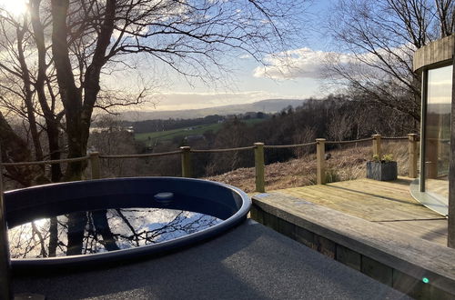 Photo 22 - Luxury and Peaceful 1-bed Roundhouse With Hot Tub