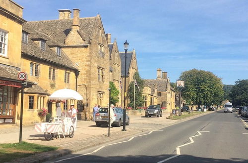 Photo 28 - Stunning Cotswold Cottage in Snowshill Broughwood