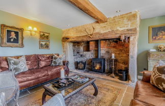 Photo 3 - Stunning Cotswold Cottage in Snowshill Broughwood