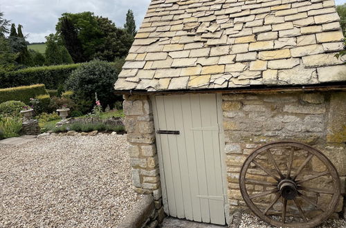 Photo 57 - Stunning Cotswold Cottage in Snowshill Broughwood