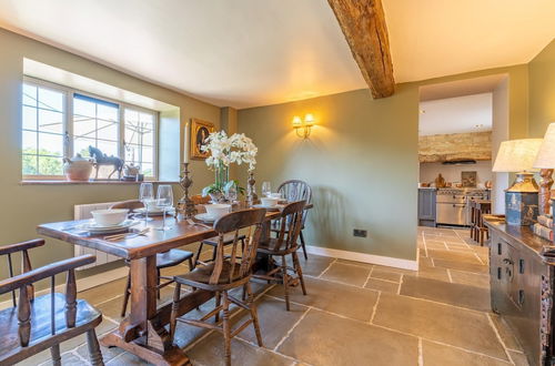 Photo 7 - Stunning Cotswold Cottage in Snowshill Broughwood