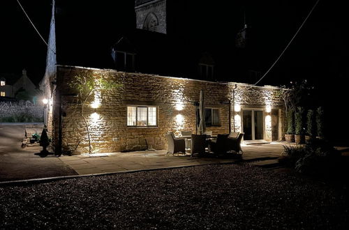 Photo 55 - Stunning Cotswold Cottage in Snowshill Broughwood