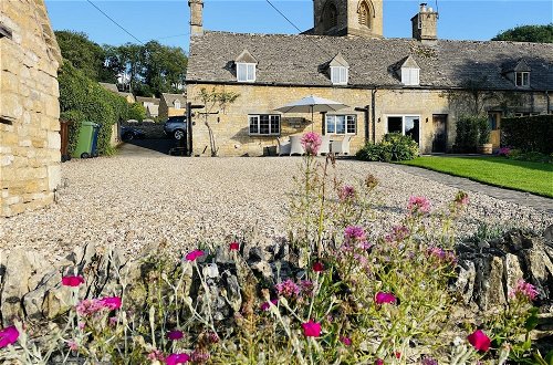 Photo 22 - Stunning Cotswold Cottage in Snowshill Broughwood
