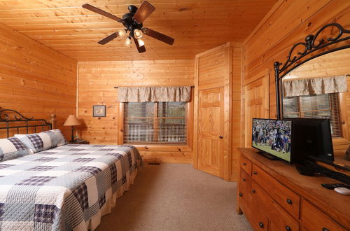 Photo 4 - Echoes of Eden - Four Bedroom Cabin