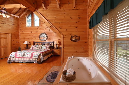 Photo 9 - Echoes of Eden - Four Bedroom Cabin