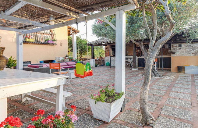 Belvilla by OYO Charming Villa With Roof Terrace - Foto 22