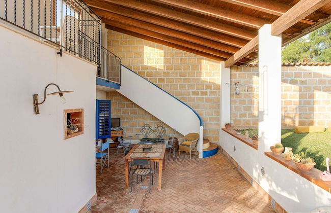 Belvilla by OYO Charming Villa With Roof Terrace - Foto 32