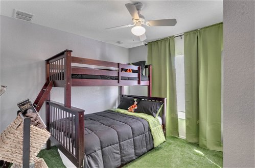 Photo 8 - 4 Bedroom Townhouse, Resort, 15 Mins to Disney, Themed Rooms perfect for Kids