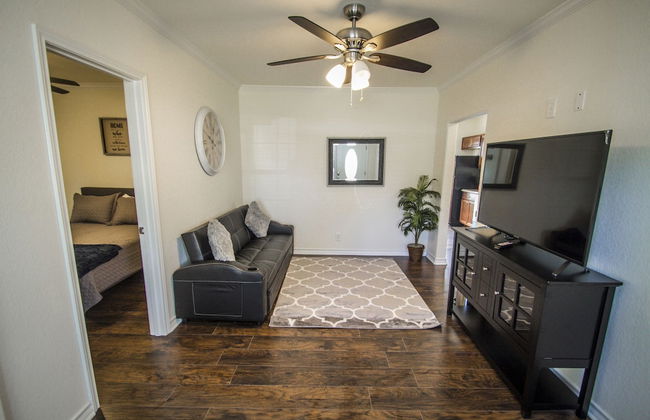 Cozy Remodeled 2br/2ba Near Downtown Sleeps 8 - Foto 14