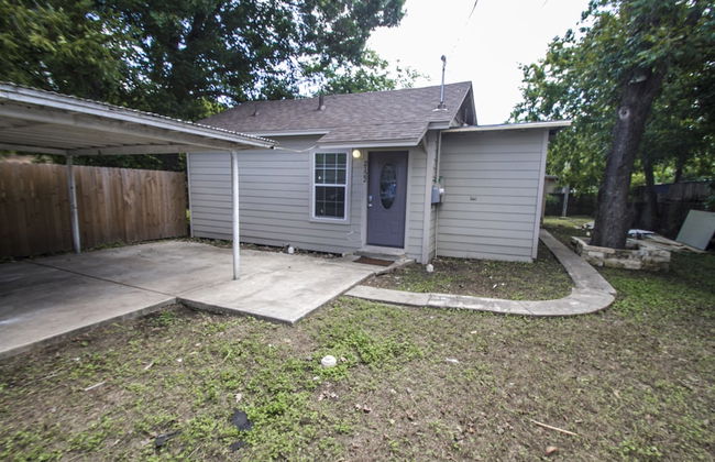 Cozy Remodeled 2br/2ba Near Downtown Sleeps 8 - Foto 24