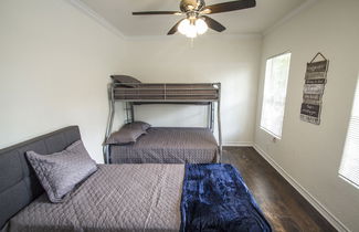 Photo 3 - Cozy Remodeled 2br/2ba Near Downtown Sleeps 8