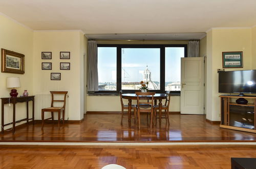 Photo 5 - Rome at Your Feet Apartment with Terrace