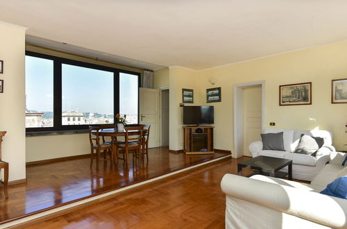 Photo 13 - Rome at Your Feet Apartment with Terrace