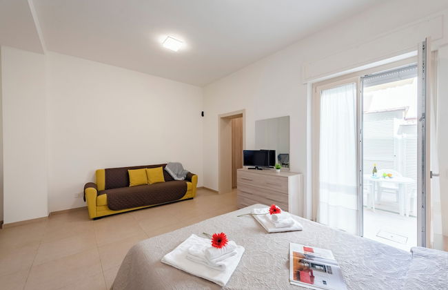 Suite 1 Ondina Viareggio 200m From sea - Foto 4