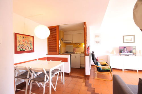 Foto 6 - Sunny and Cozy Apartment by Lago Azul