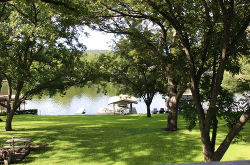 Photo 29 - Cozy Retreat on Lake LBJ