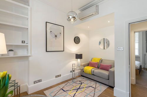 Photo 9 - Marylebone - Gloucester Place apartments by Viridian Apartments