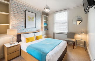 Photo 3 - Marylebone - Gloucester Place apartments by Viridian Apartments