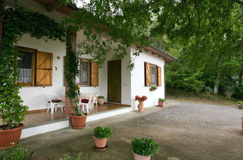 Photo 26 - Holiday Home in Magione With Garden