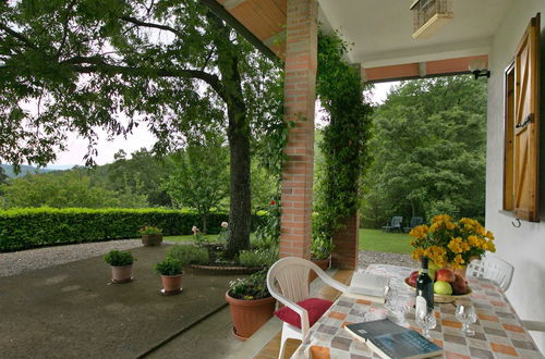 Foto 18 - Holiday Home in Magione With Garden