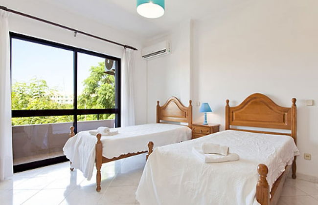 Villa Andre 3 Bedroom Villa With Pool - Walking Distance to Albufeira - Foto 4