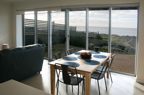 Foto 9 - Penneshaw Oceanview Apartments